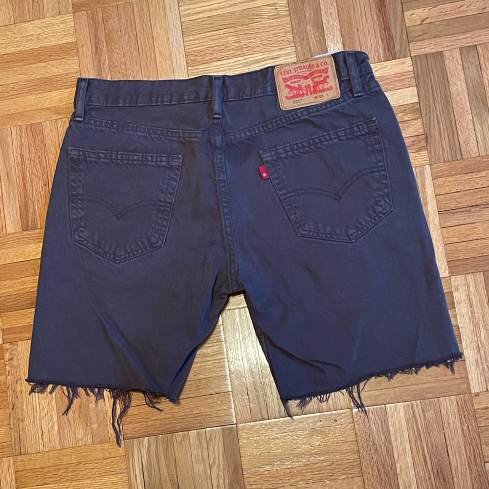 Men’s Levi’s Cut-Off Jean Shorts Size 33 W